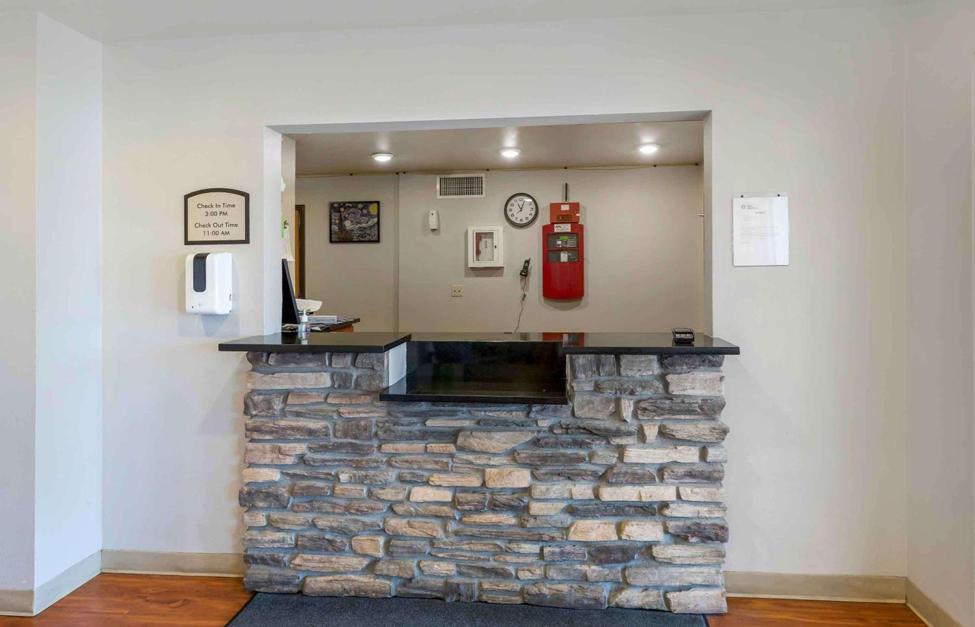 Extended Stay America Suites - Denver - Airport Aurora Bagian luar foto